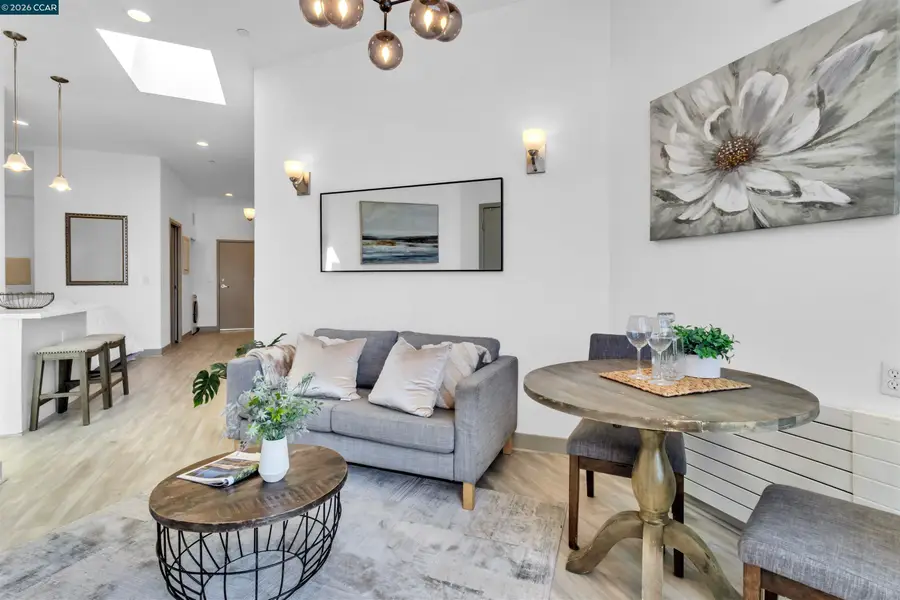 410 Webster St  #5, Oakland, CA 94607 - #3