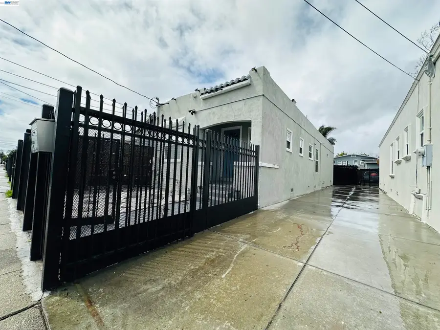 1249 88TH AVE, Oakland, CA 94621 - #2