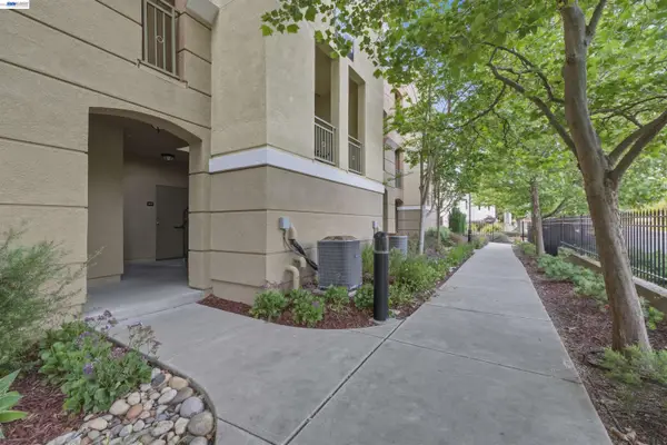 4704 Norris Canyon Rd  #203, SAN RAMON, CA 94583