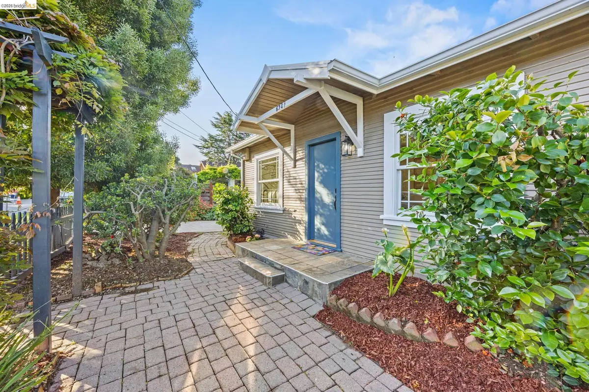 6301 Hillmont Drive, Oakland, CA 94605 - #1