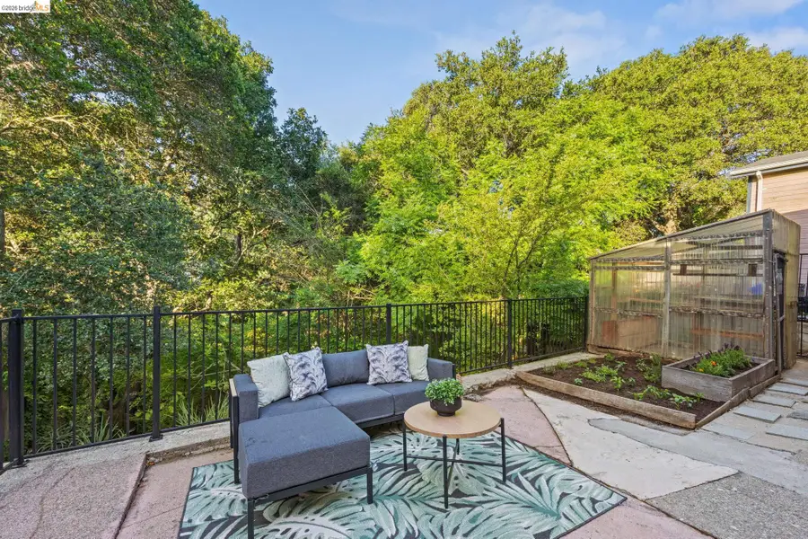 6301 Hillmont Drive, Oakland, CA 94605 - #3