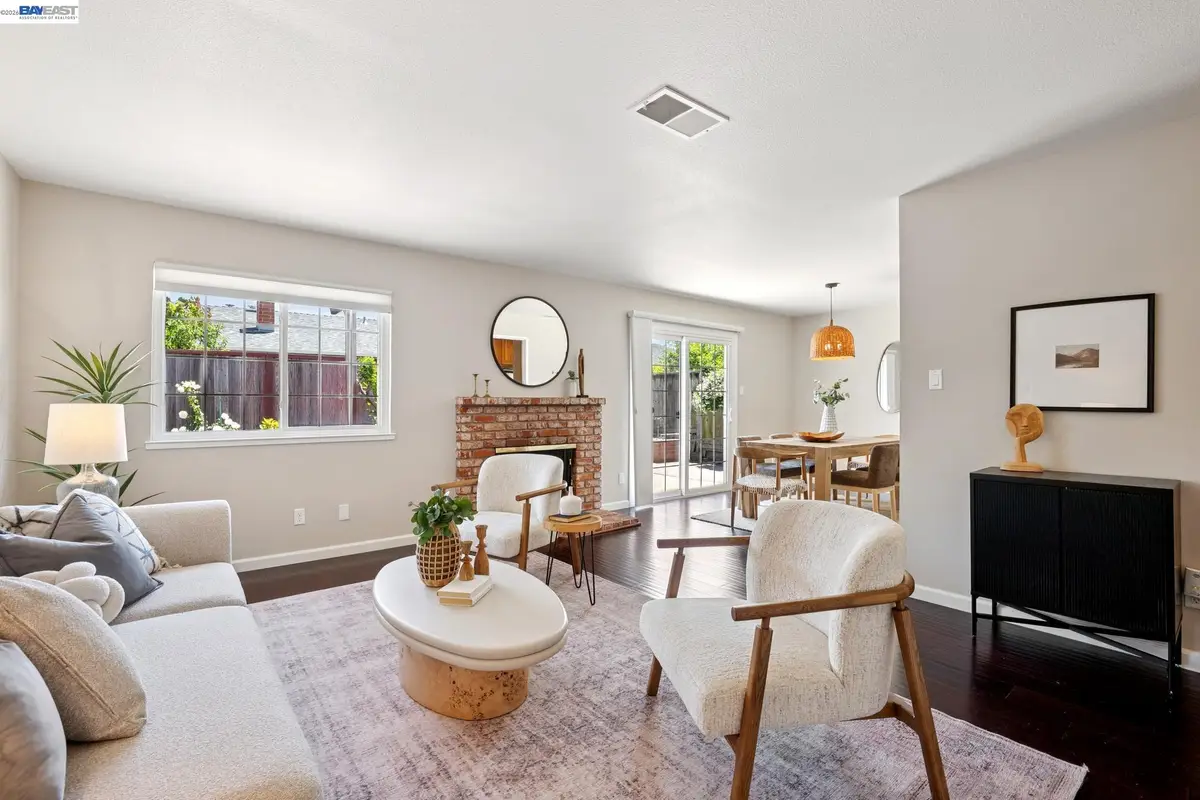 328 Sand Beach Rd, Alameda, CA 94501 - #1