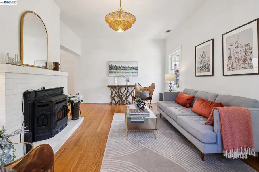 3287 Briggs Ave, Alameda, CA 94501 - #3