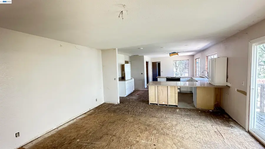2633 Glen Ct, Valley Springs, CA 95252 - #3