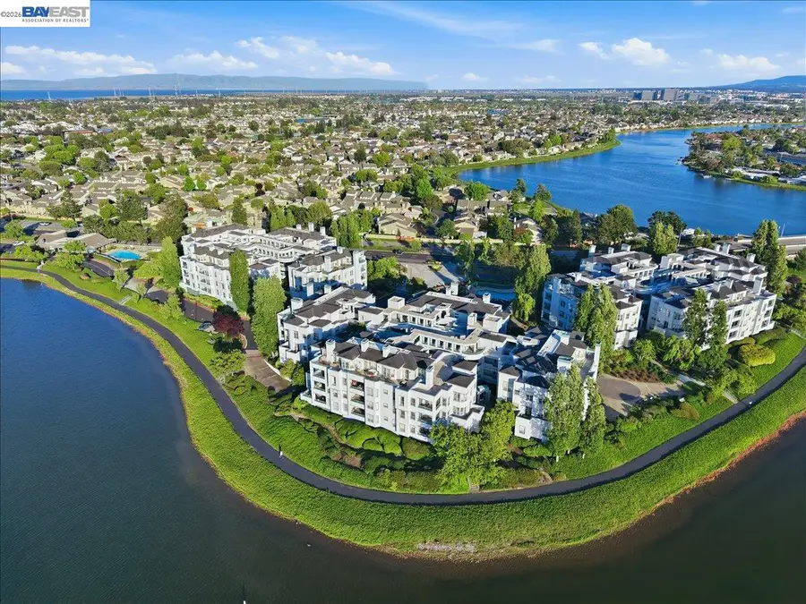 720 Promontory Point Ln  #2205, Foster City, CA 94404 - #2