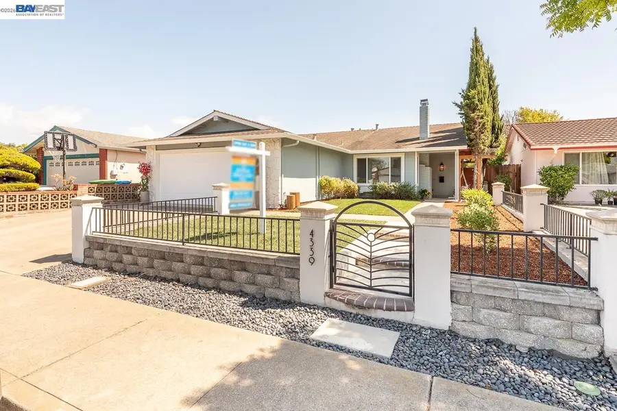 4339 Queensboro Way, Union City, CA 94587 - #3