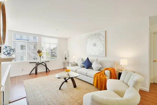 535 Pierce St  #3301, ALBANY, CA 94706