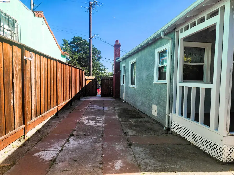 2421 96Th Ave, Oakland, CA 94603 - #3