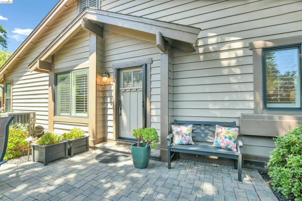 215 Charter Oak Circle, Walnut Creek, CA 94597 - #1