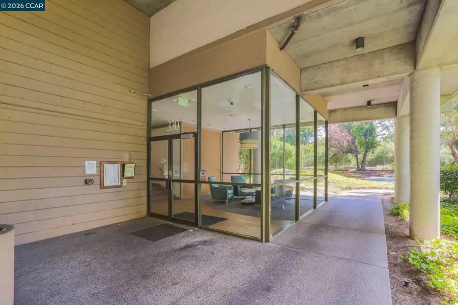 330 Civic Dr  #203, Walnut Creek, CA 94596 - #3