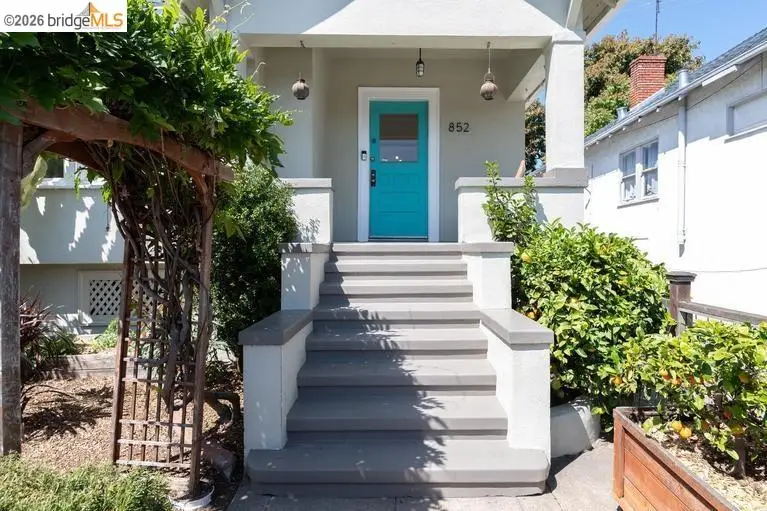 852 46Th St, Oakland, CA 94608 - #3