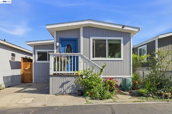 1530 Armstrong  #75, NOVATO, CA 94945