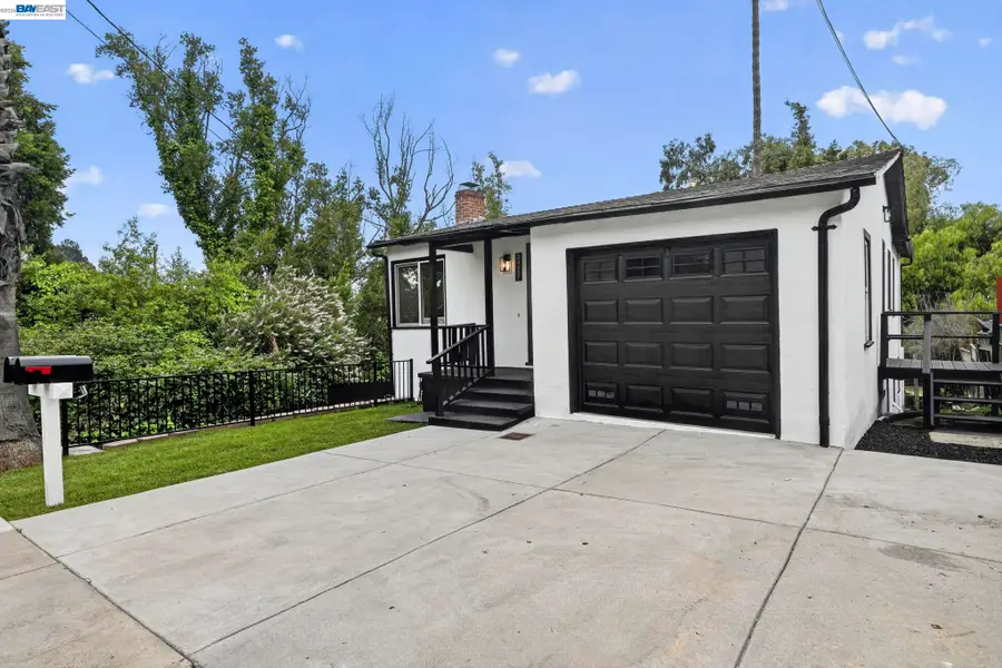 24657 Leona Dr, Hayward, CA 94542 - #3