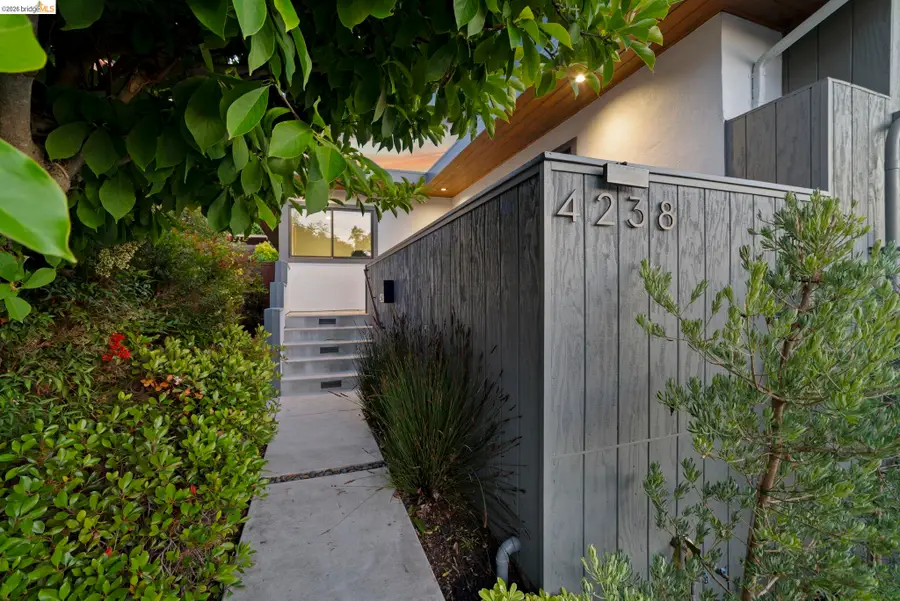 4238 Laguna Ave, Oakland, CA 94602 - #2