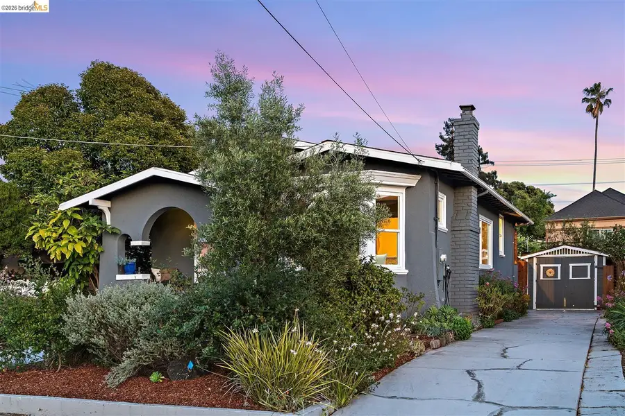 2736 Bartlett St, Oakland, CA 94602 - #2
