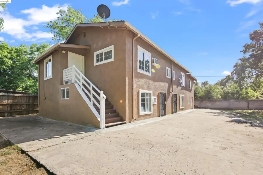 941 Burkett Ave, Stockton, CA 95205 - #3