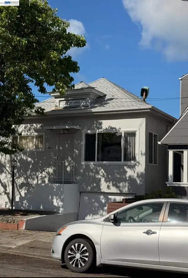 1725 Bay St, ALAMEDA, CA 94501