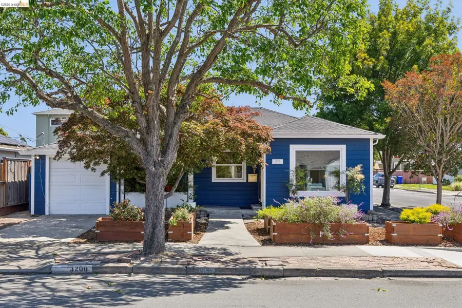 3200 Mcbryde Ave, Richmond, CA 94804 - #2