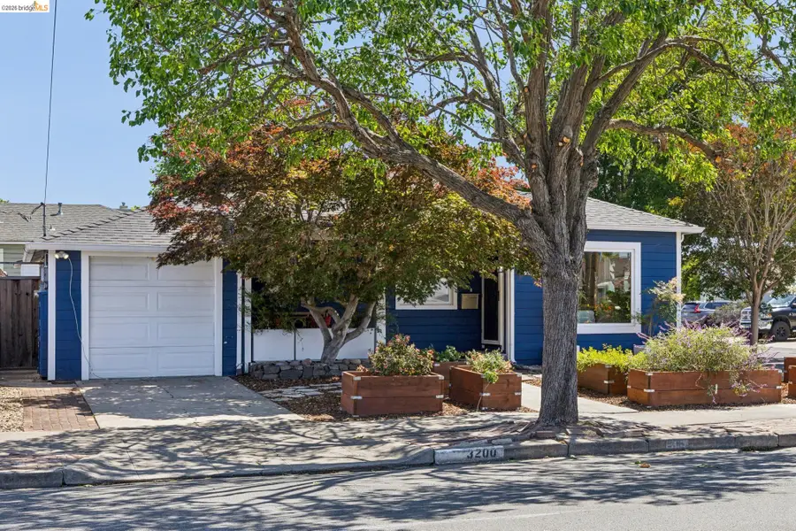 3200 Mcbryde Ave, Richmond, CA 94804 - #3