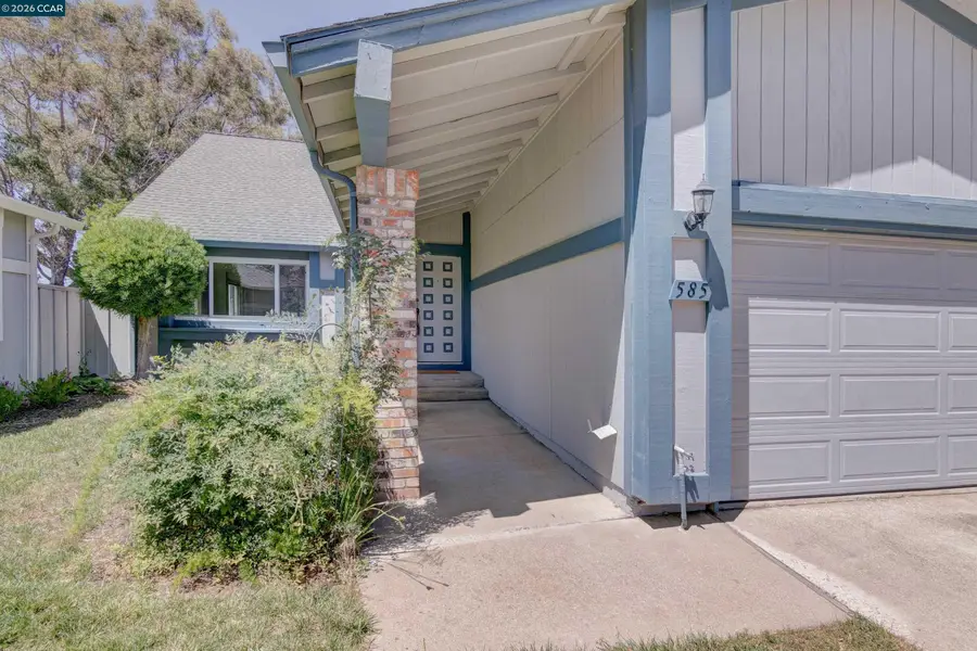 585 Mt Dell Dr, Clayton, CA 94517 - #3