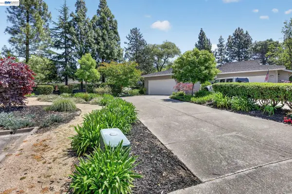 2266 Shoshone Cir, DANVILLE, CA 94526