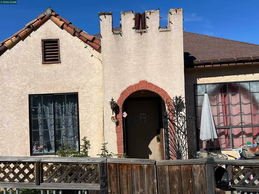 1324 Francis st, Crockett, CA 94525 - #2