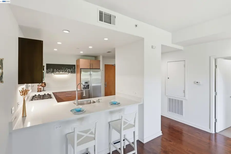 6465 San Pablo Ave  #3-2, Oakland, CA 94608 - #3