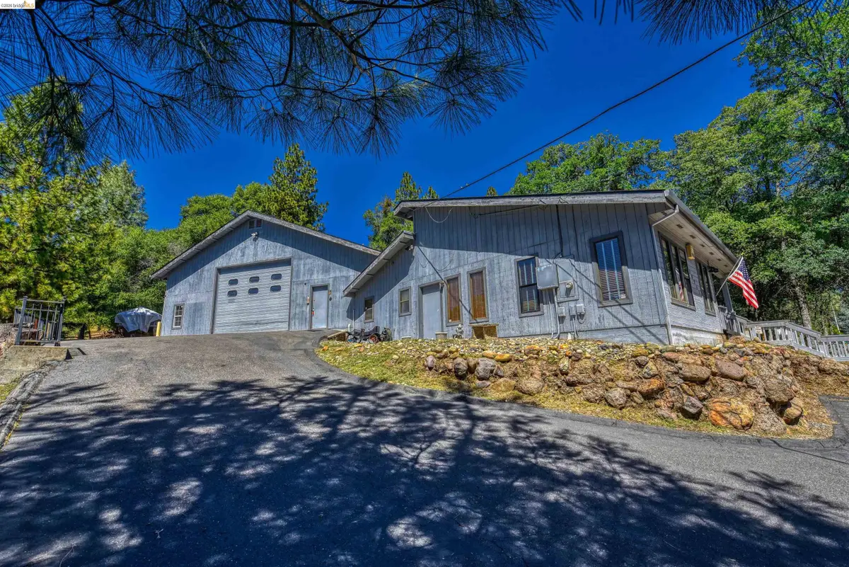 20950 Ferretti Rd, Groveland, CA 95321 - #1