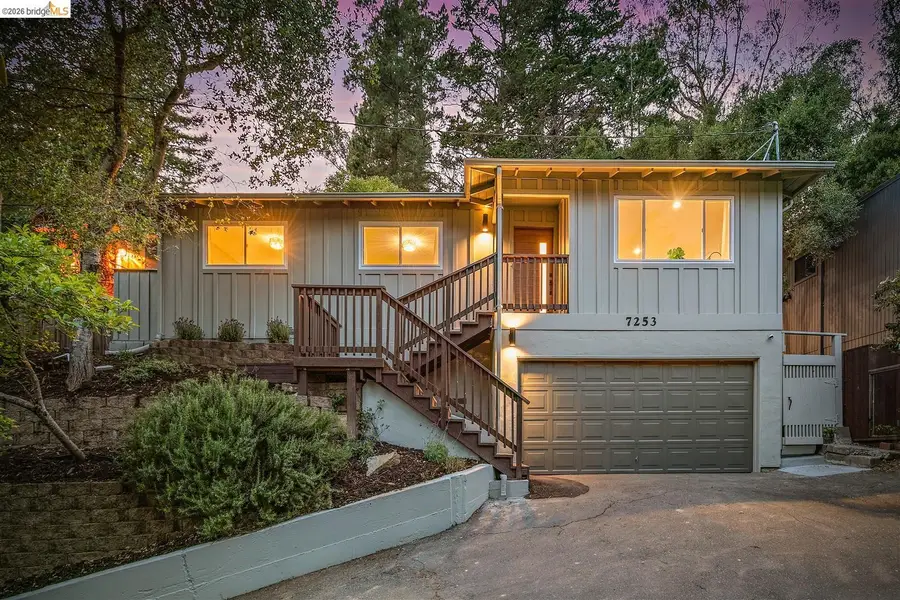 7253 Sayre Dr, Oakland, CA 94611 - #2