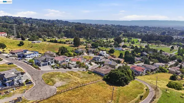 3588 Sarita St, HAYWARD, CA 94542