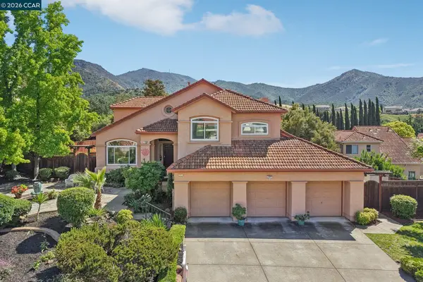 242 El Pueblo Pl, CLAYTON, CA 94517