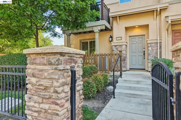 1250 Detroit Ave  #1, CONCORD, CA 94520