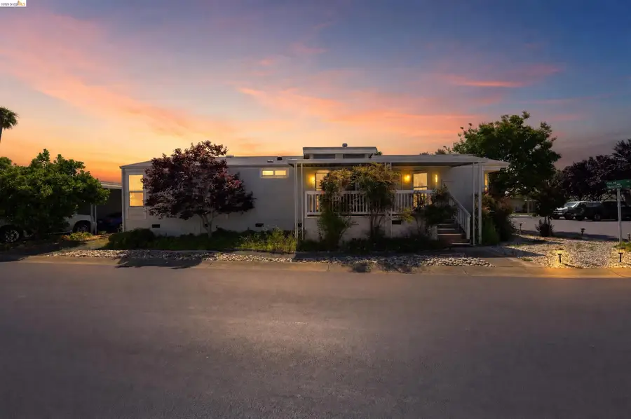 108 Palm Dr, Union City, CA 94587 - #2