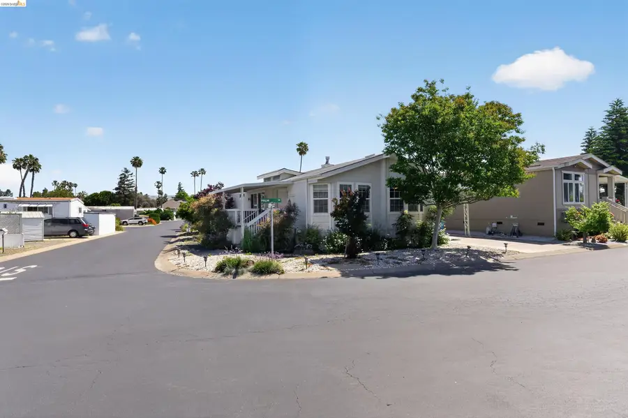 108 Palm Dr, Union City, CA 94587 - #3