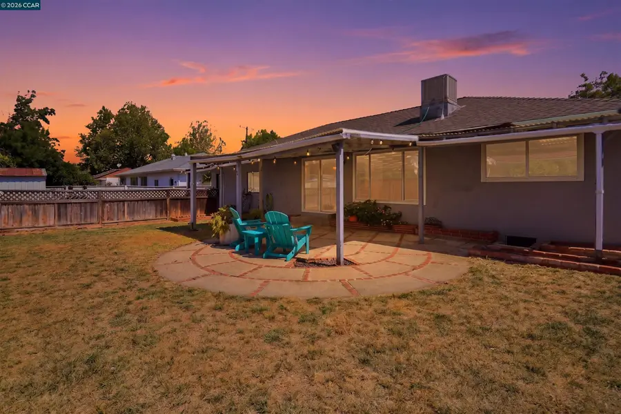 1849 Silverwood Dr, Concord, CA 94519 - #2