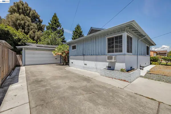27029 Jennings Way, HAYWARD, CA 94544