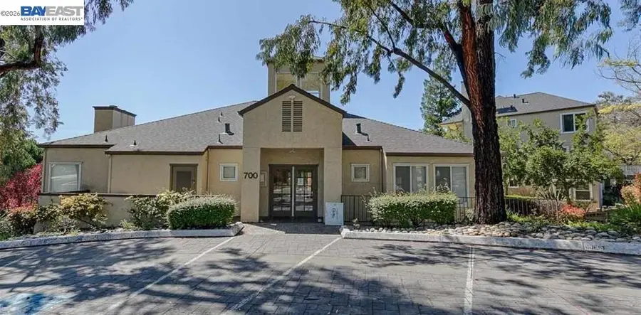 715 Heath Ct  #390, Hayward, CA 94544 - #3