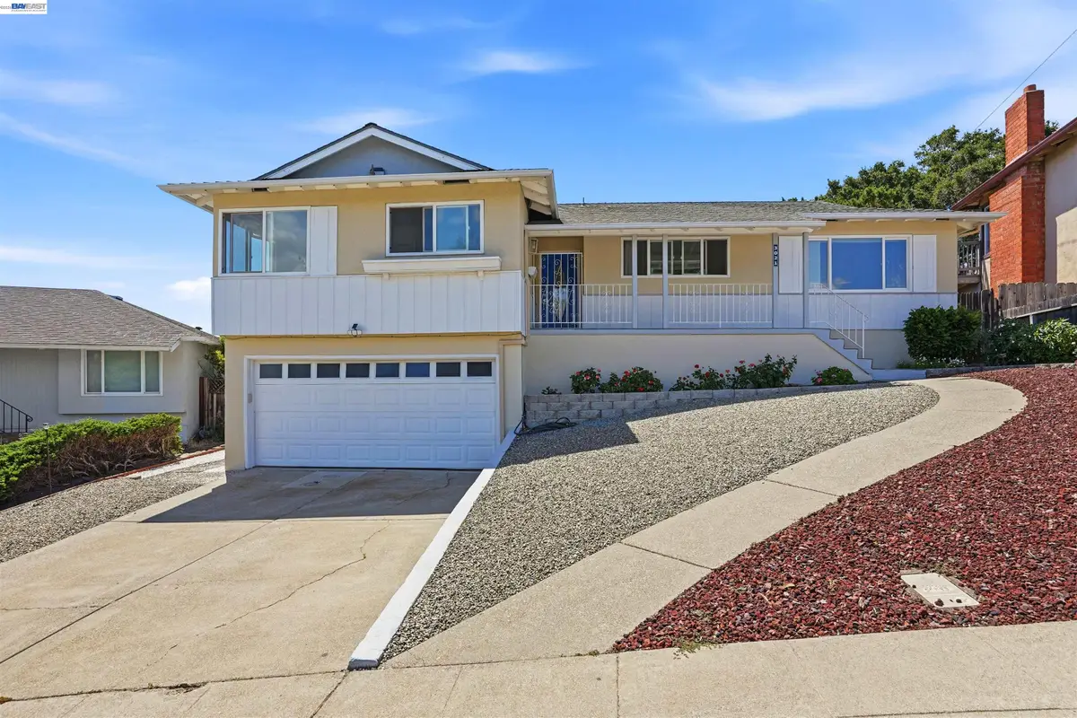 3021 Glynis Dr, Richmond, CA 94806 - #1
