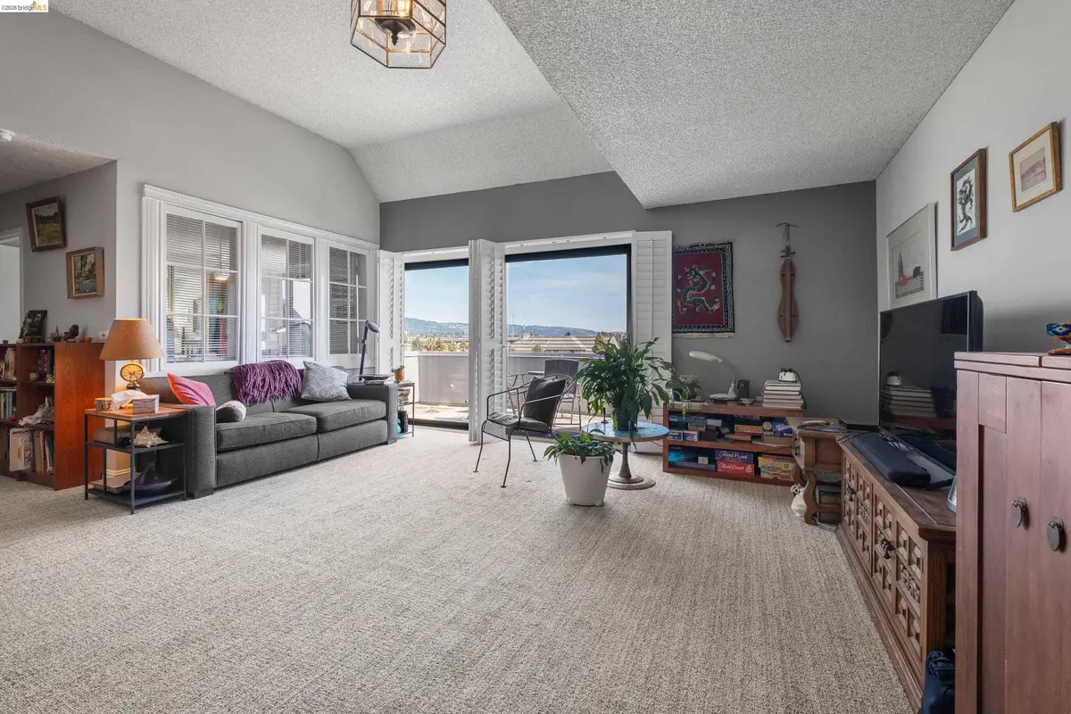 1 Embarcadero  #353, Oakland, CA 94607 - #1