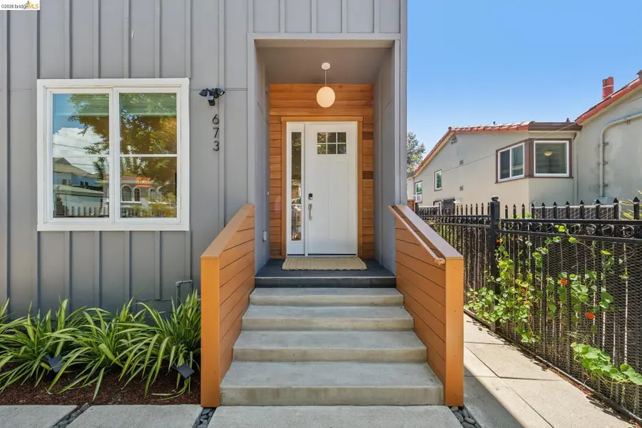 673 45Th St, Oakland, CA 94609 - #3
