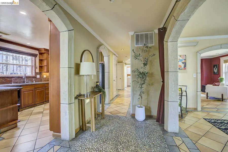 2635 10Th St, Oakland, CA 94601 - #2