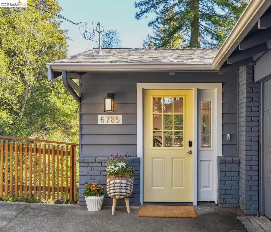 6785 AITKEN Dr, Oakland, CA 94611 - #2