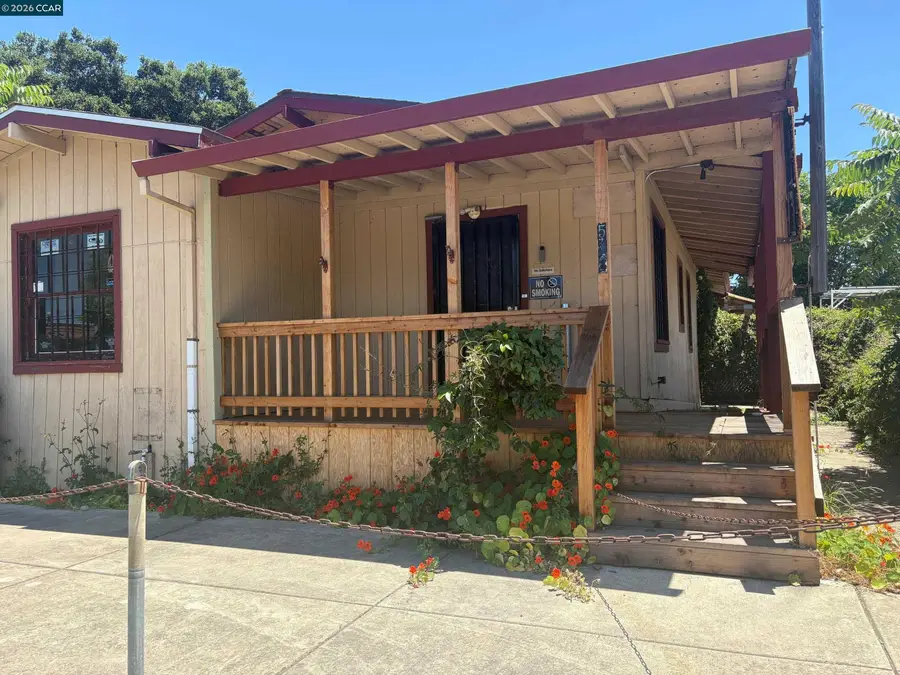 516 Ward St, Martinez, CA 94553 - #3