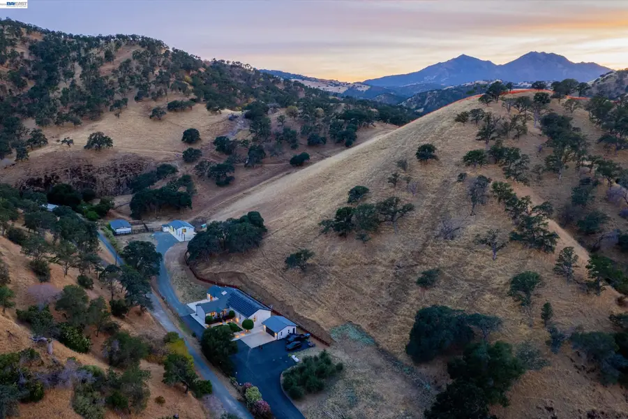 16800 Marsh Creek Rd, Clayton, CA 94517 - #2