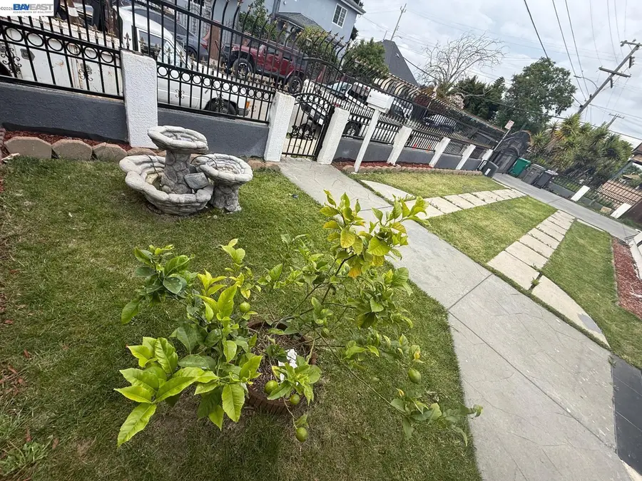 674 CLARA, Oakland, CA 94603 - #3