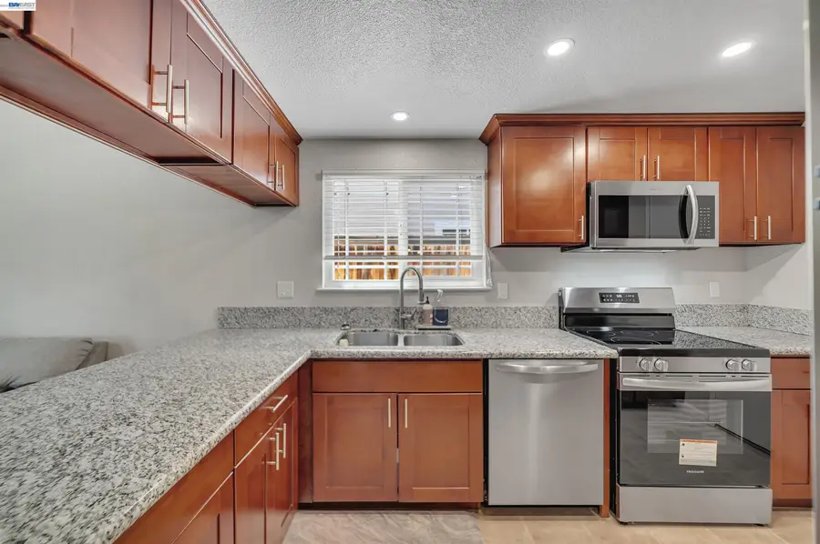 1820 Willow Creek Dr, Tracy, CA 95376 - #3