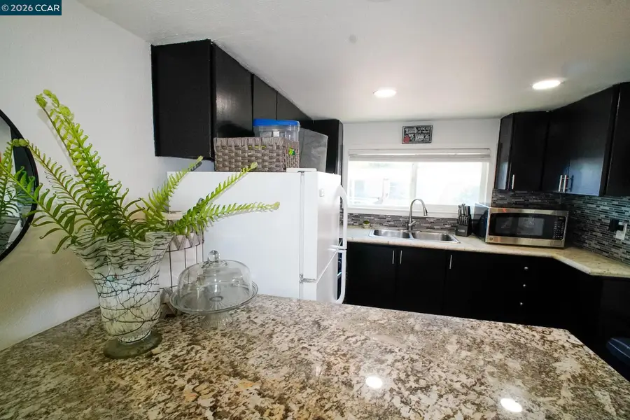 3875 Castro Valley Blvd  #32, Castro Valley, CA 94546 - #3
