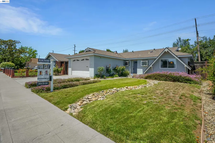 2090 Coolidge Dr, Santa Clara, CA 95051 - #3