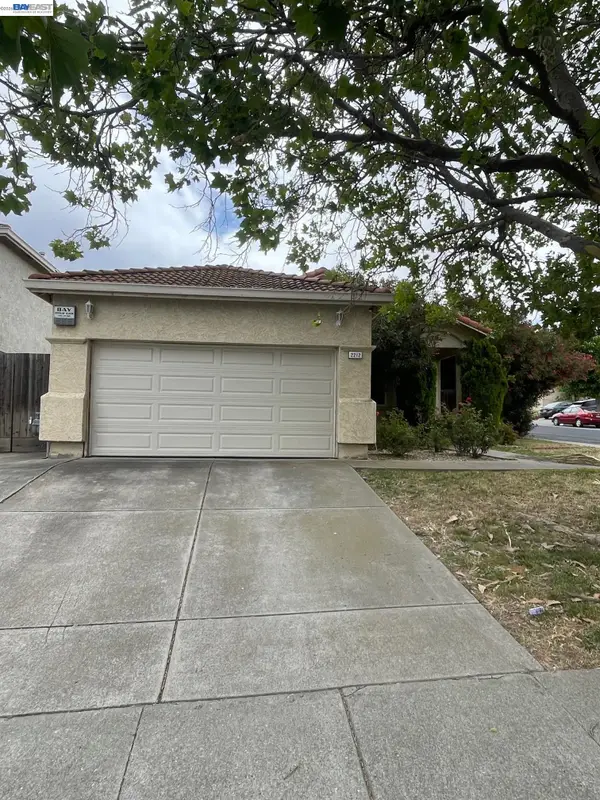 2212 Southwood Dr, PITTSBURG, CA 94565