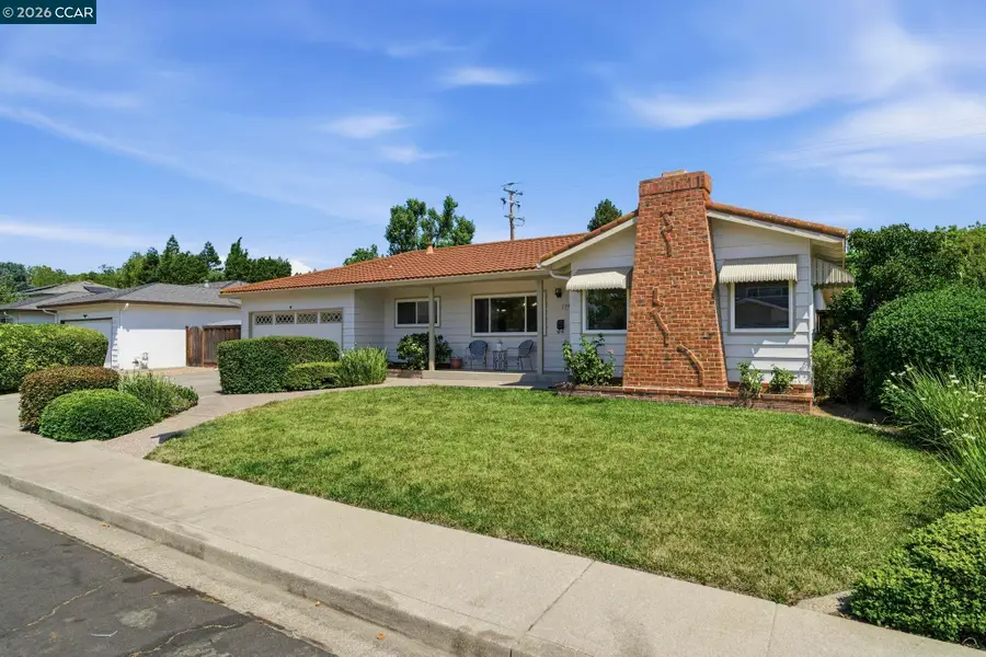 1748 Elmhurst Ln, Concord, CA 94521 - #2